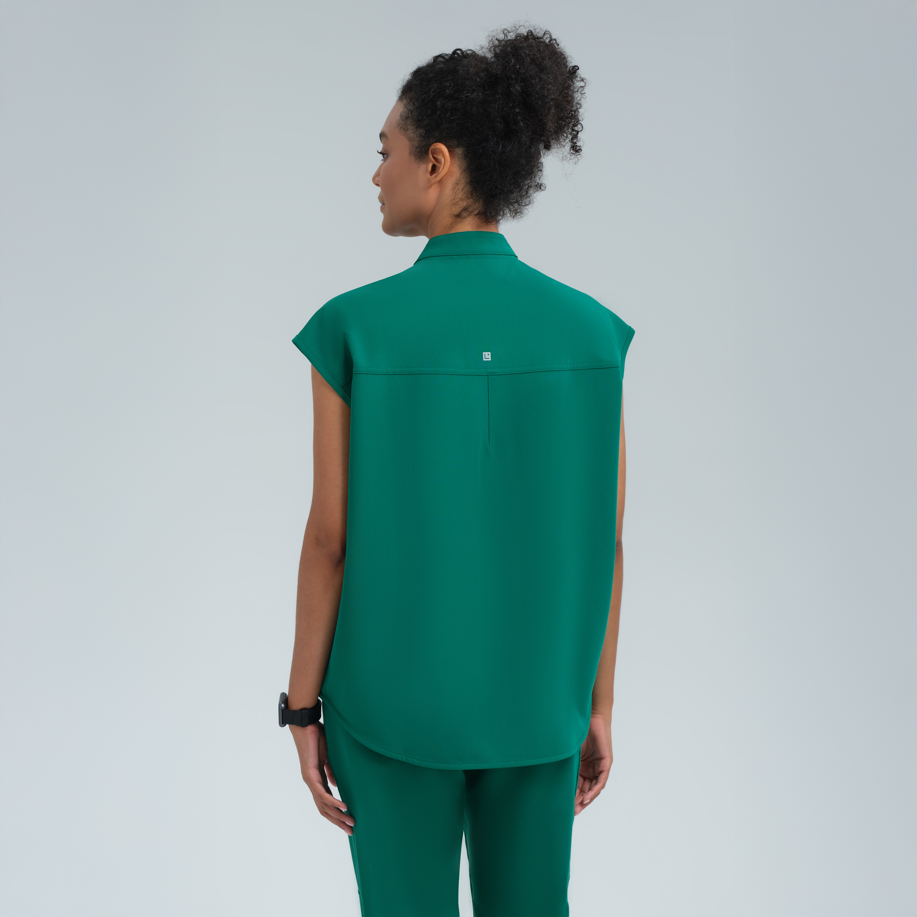 Alexandra Oversized Three Pocket Scrub Top Alpine Green