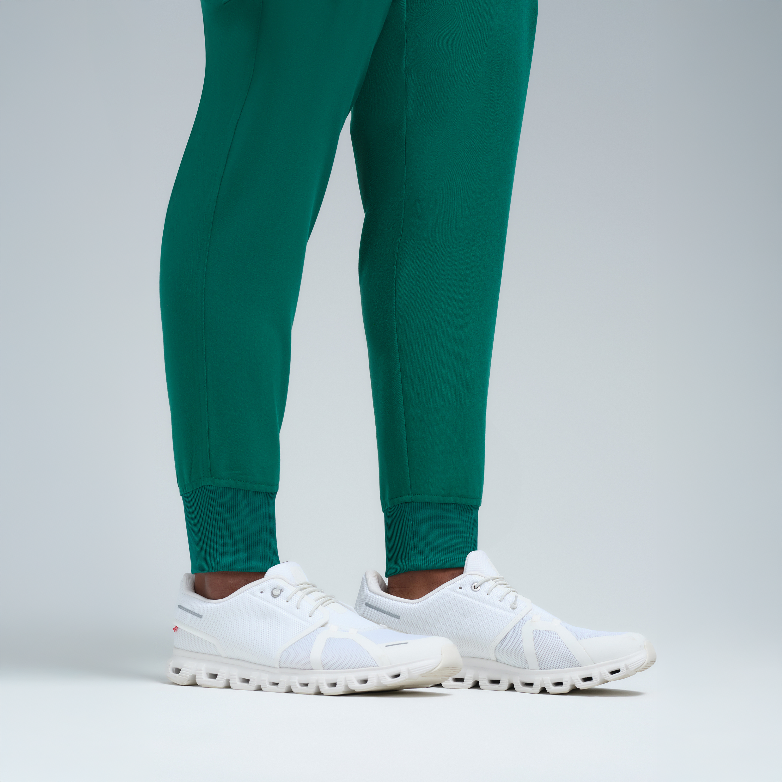 Kronos Men's Eight-Pocket Jogger Pant Alpine Green