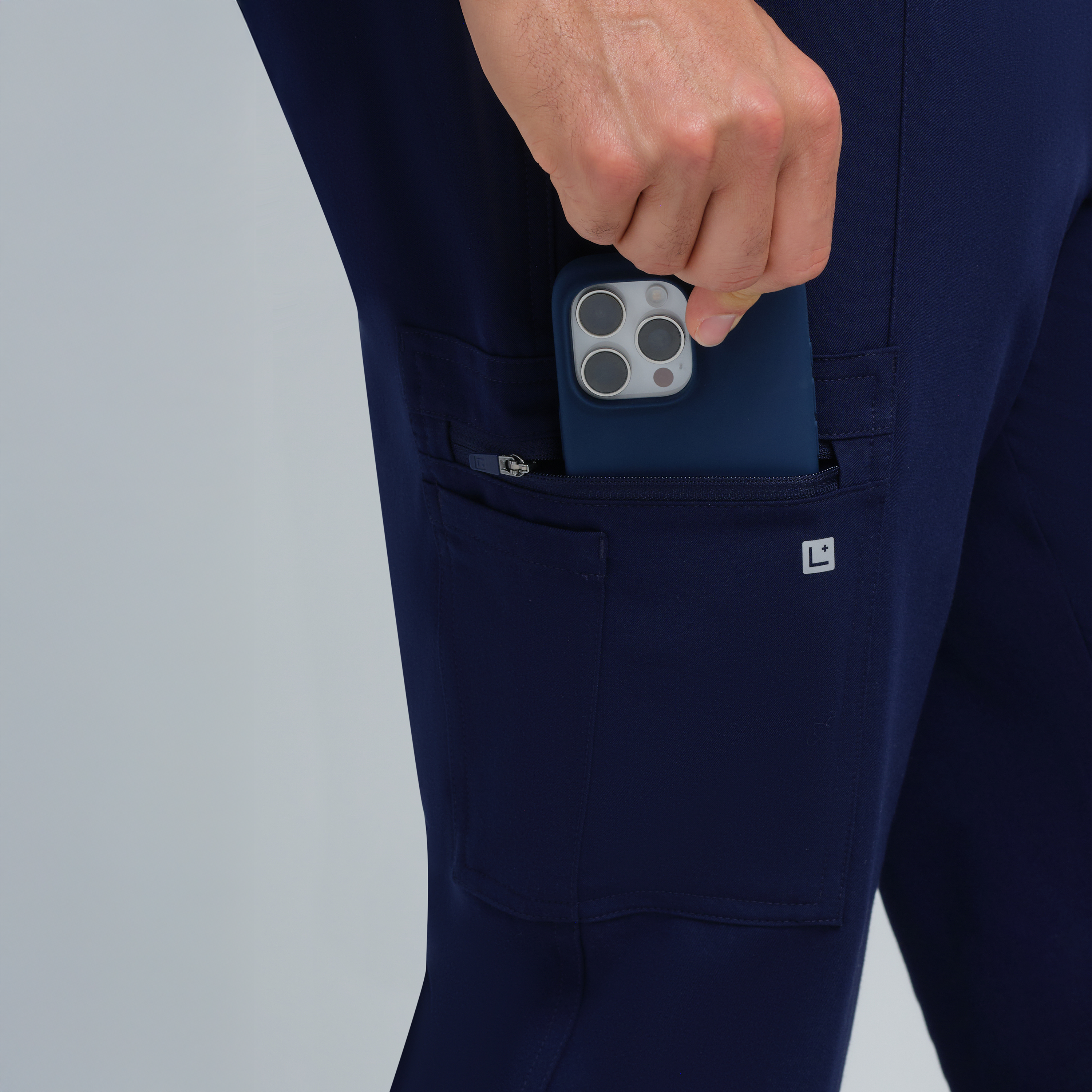 Kronos Men's Eight-Pocket Jogger Pant Navy