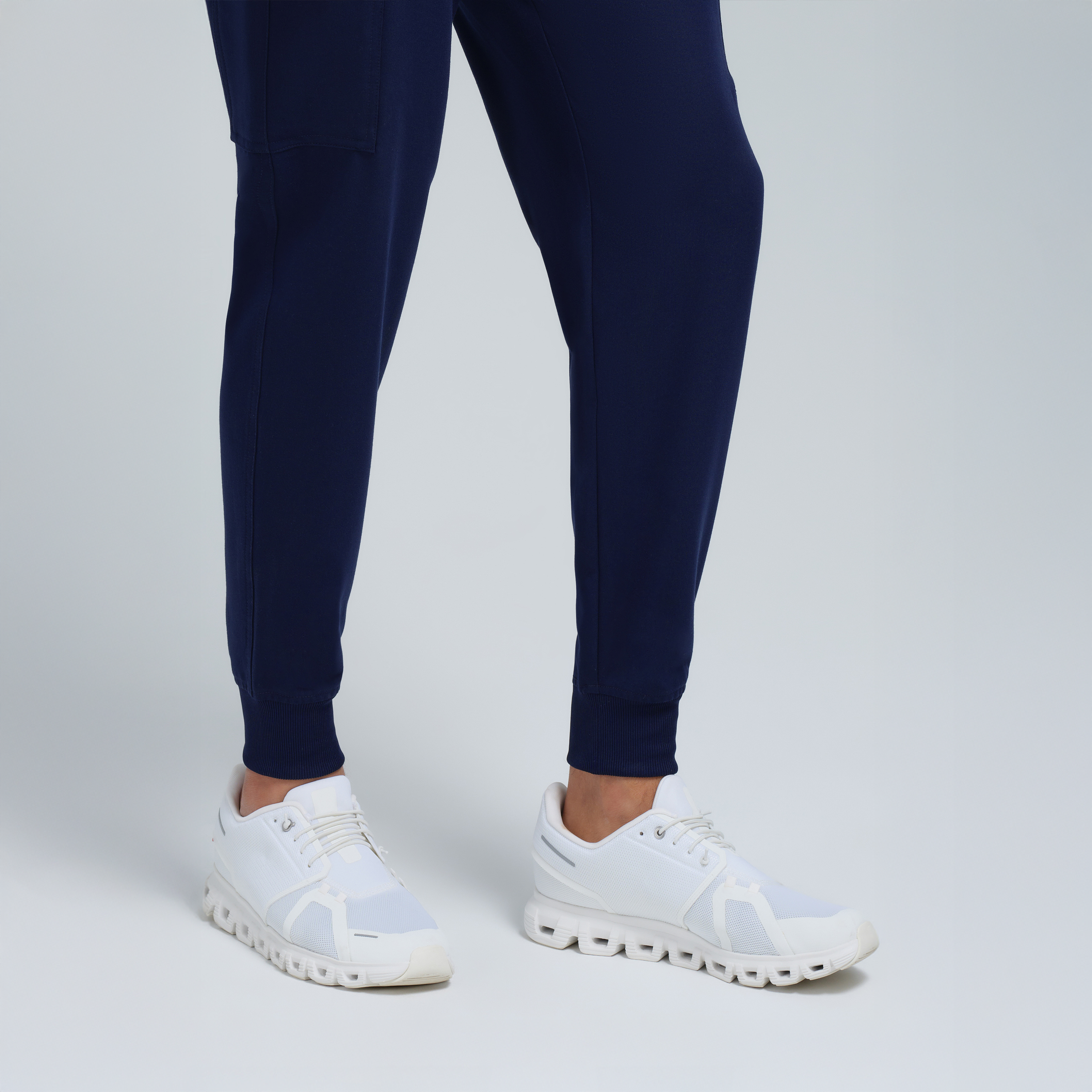 Kronos Men's Eight-Pocket Jogger Pant Navy
