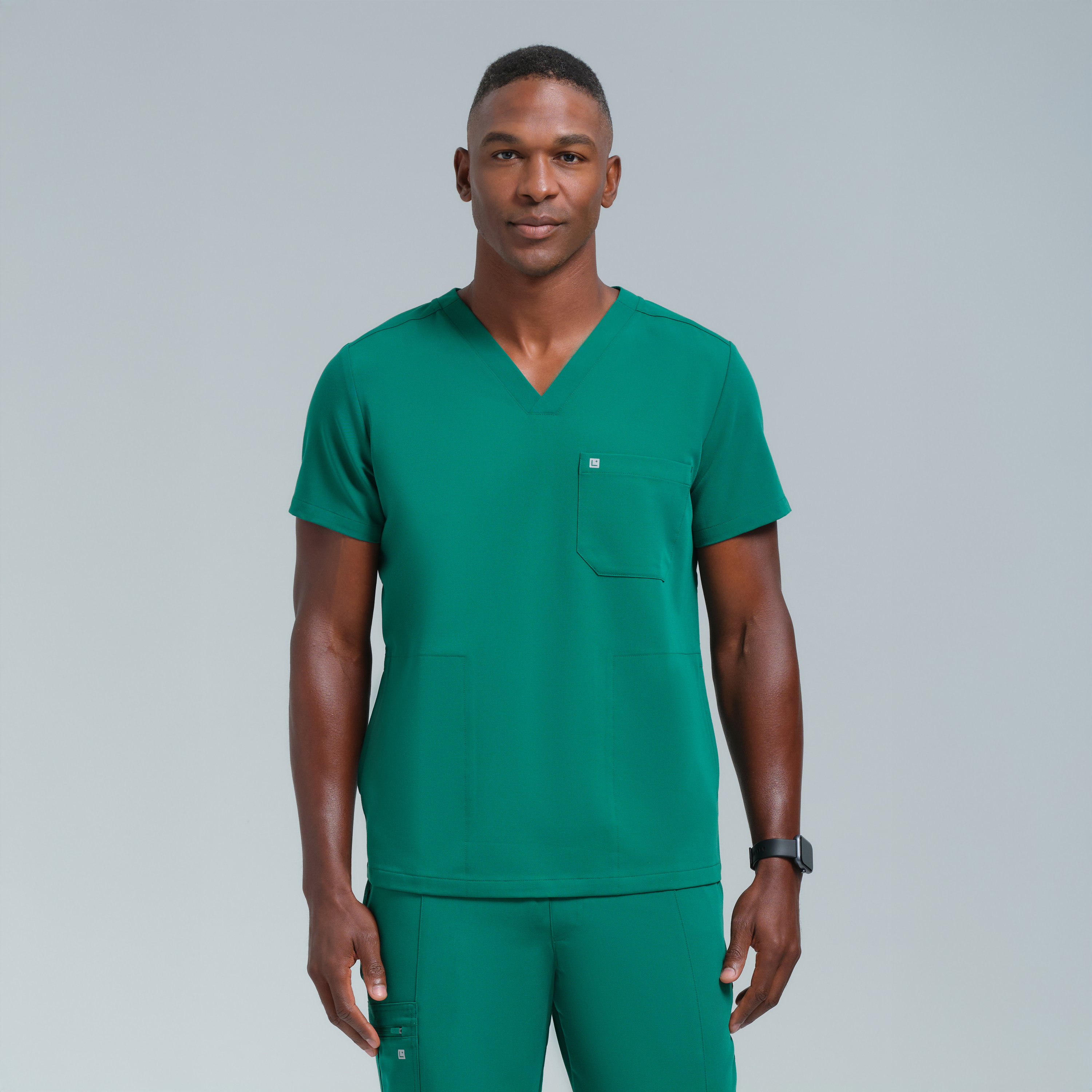 Neo Men’s Three Pocket Scrub Top Alpine Green