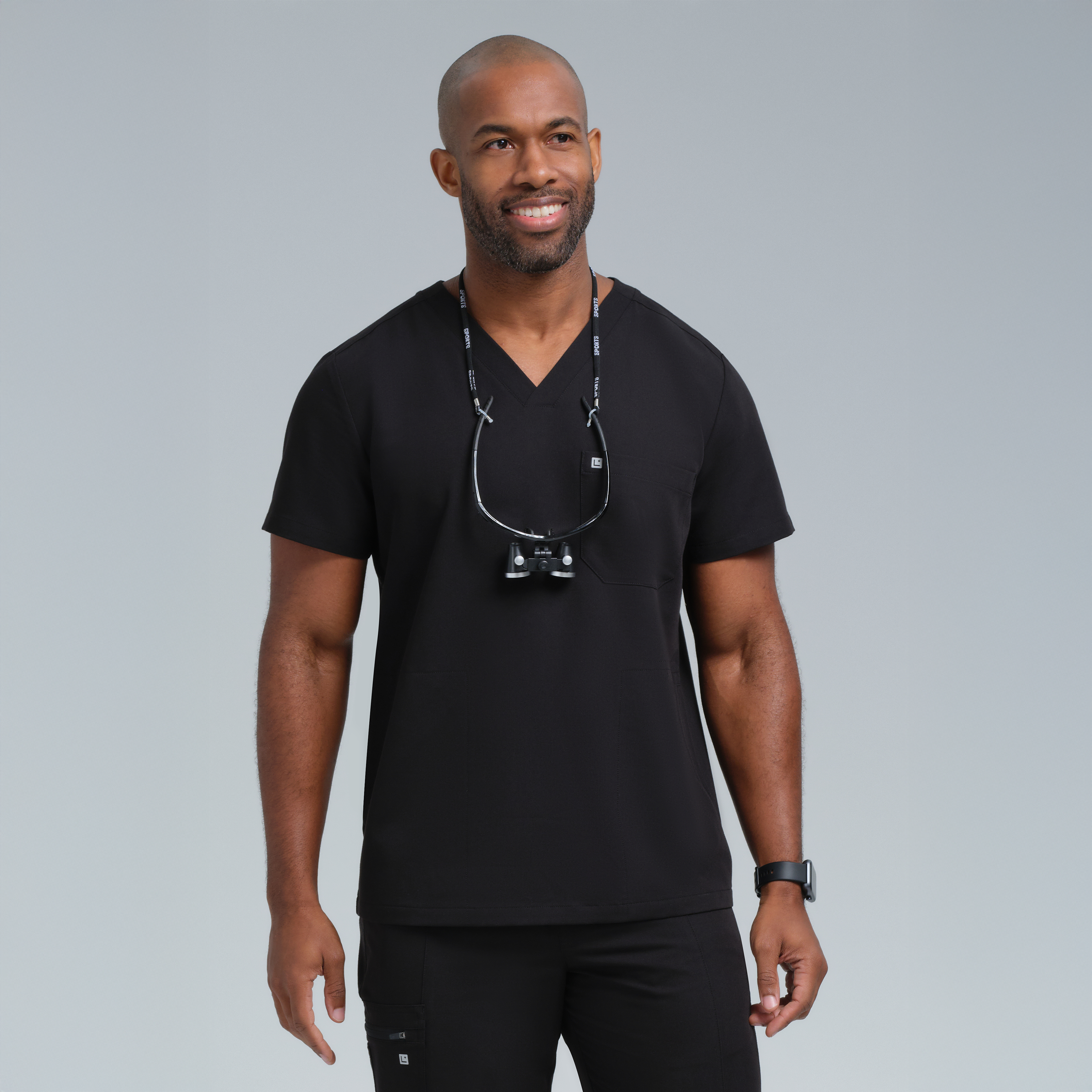 Neo Men’s Three Pocket Scrub Top Black