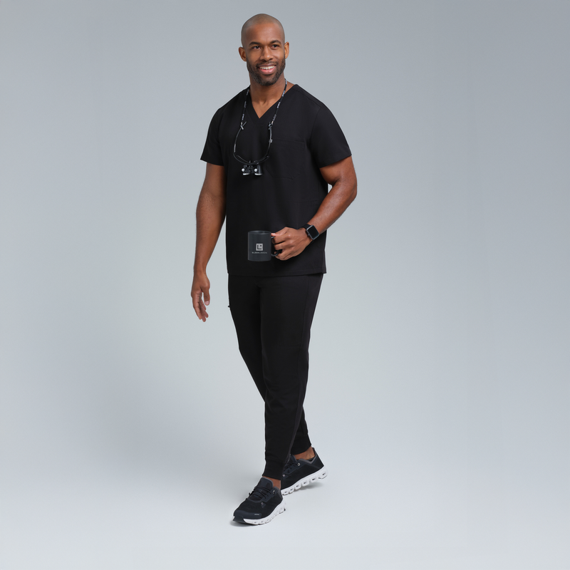 Neo Men’s Three Pocket Scrub Top Black