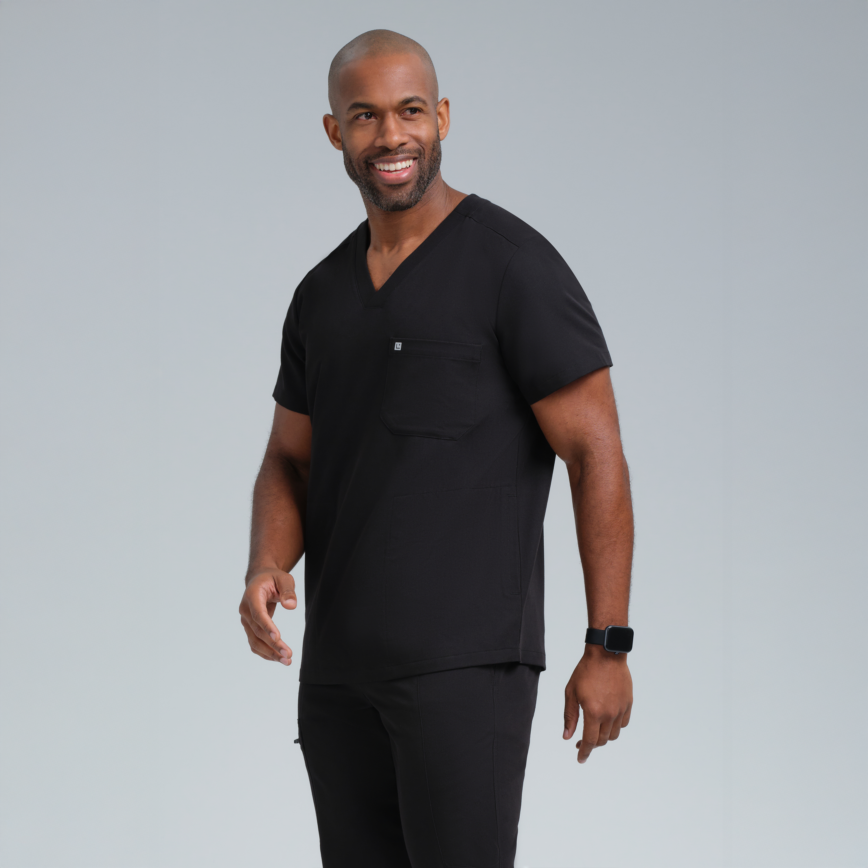 Neo Men’s Three Pocket Scrub Top Black