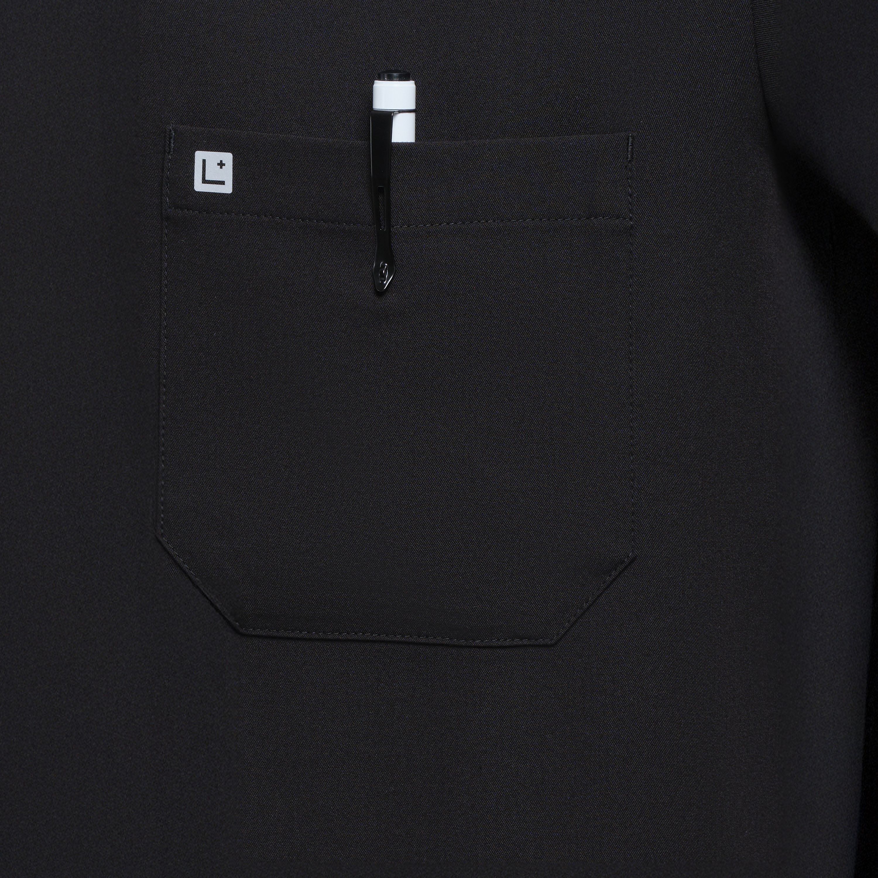 Neo Men’s Three Pocket Scrub Top Black