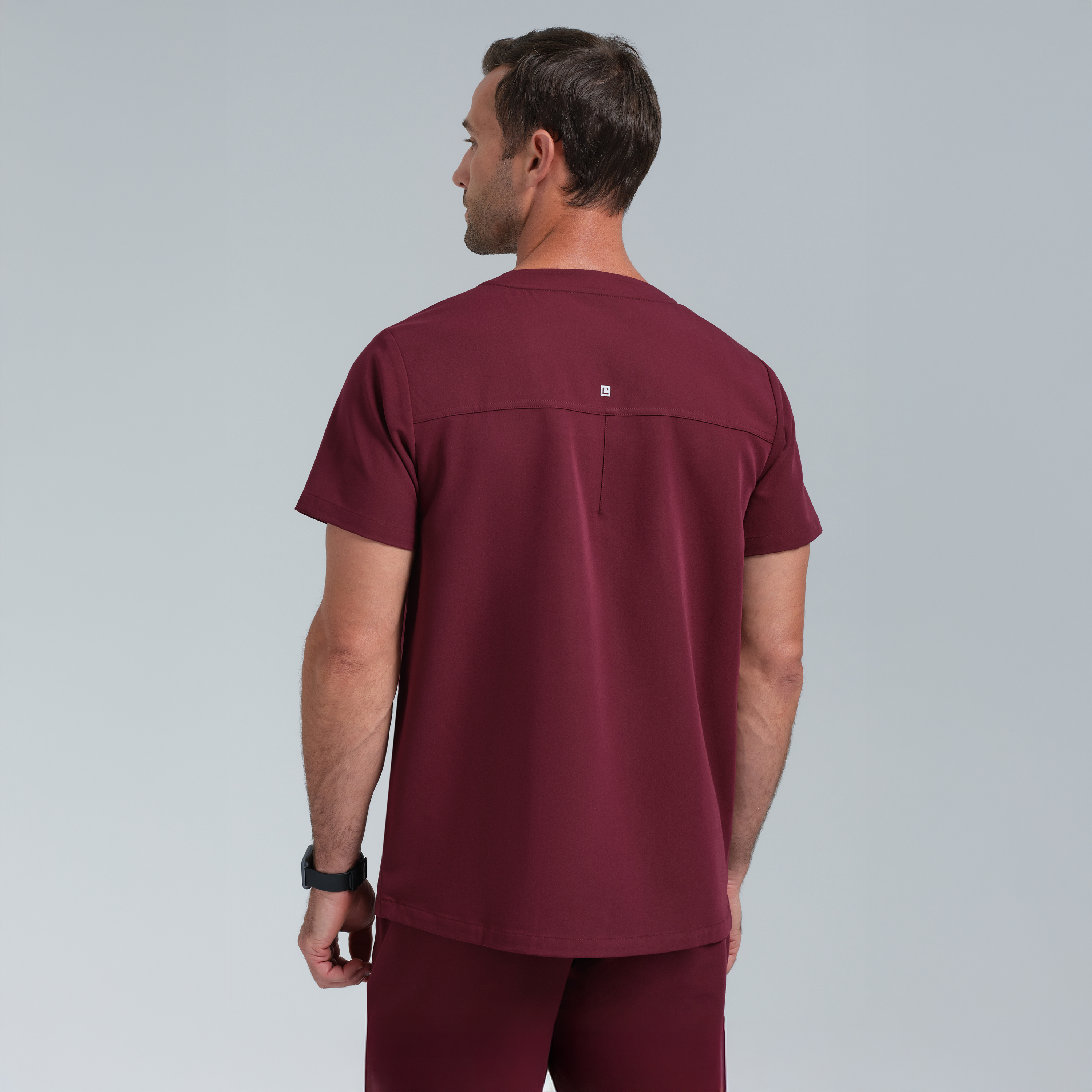 Neo Men’s Three Pocket Scrub Top Burgundy