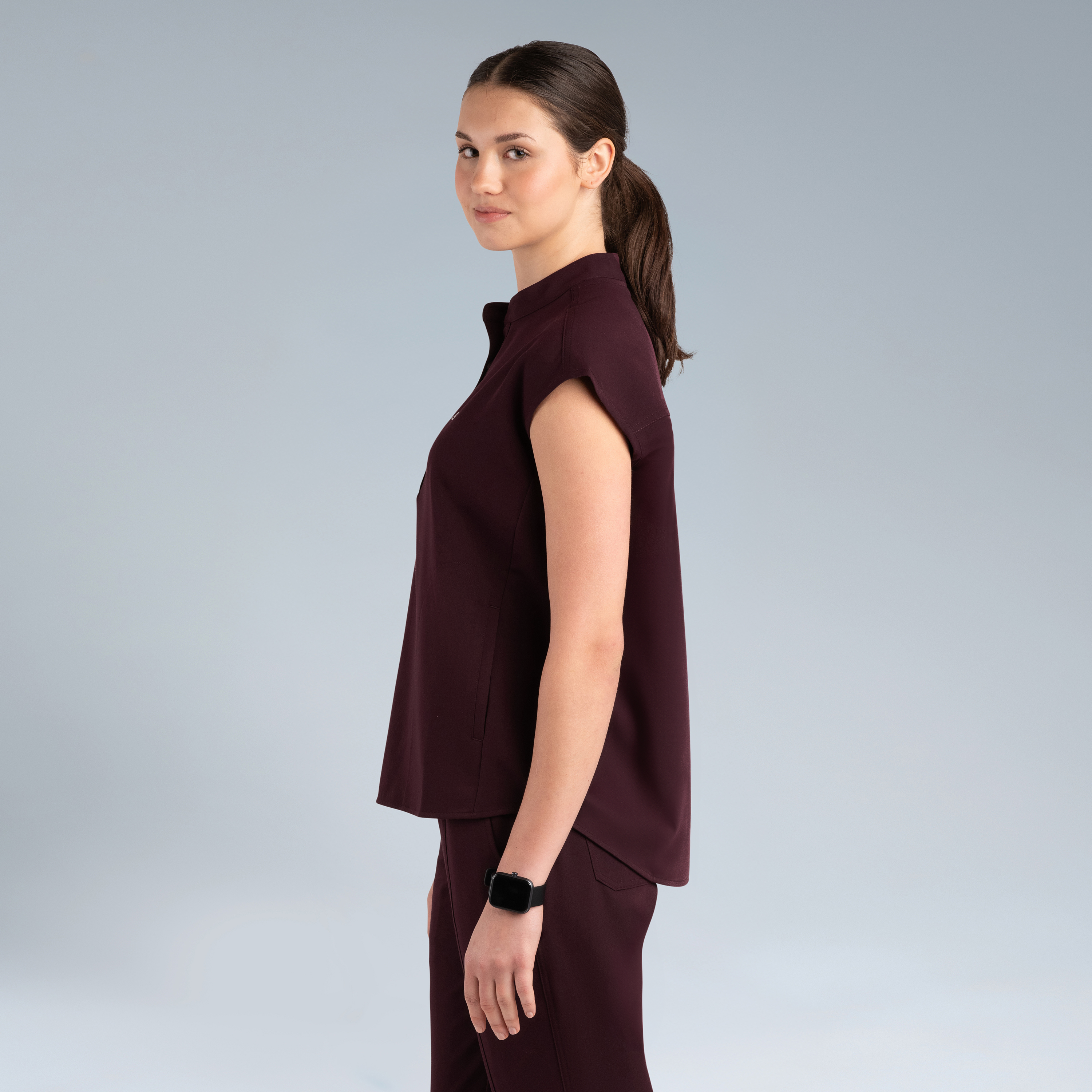 Blusa médica extragrande con tres bolsillos Alexandra