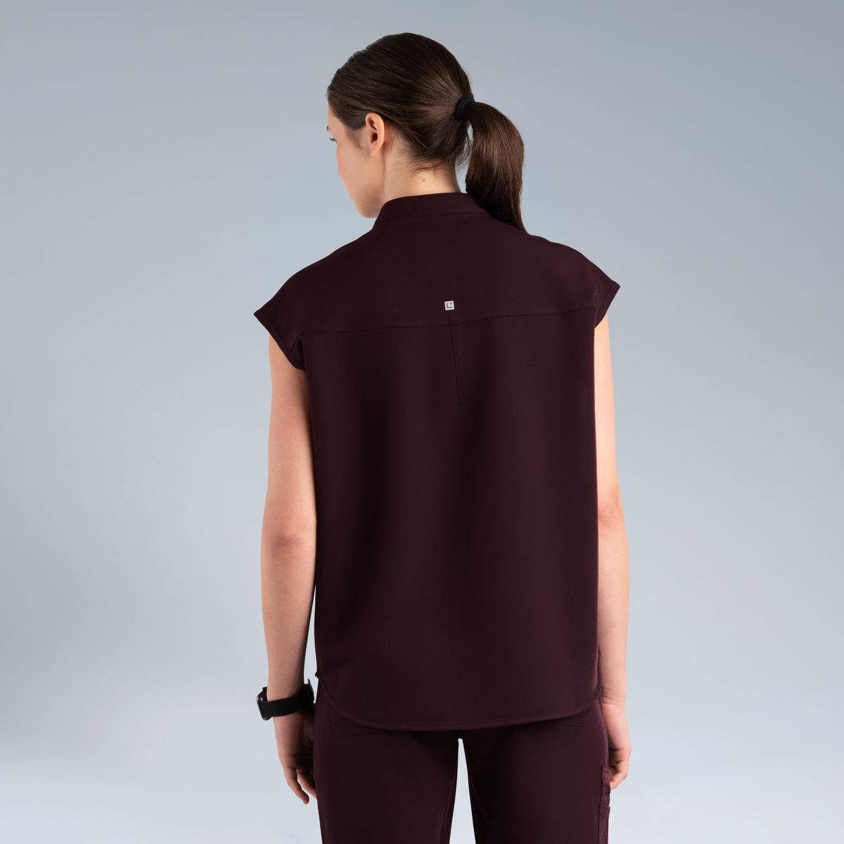 Blusa médica extragrande con tres bolsillos Alexandra