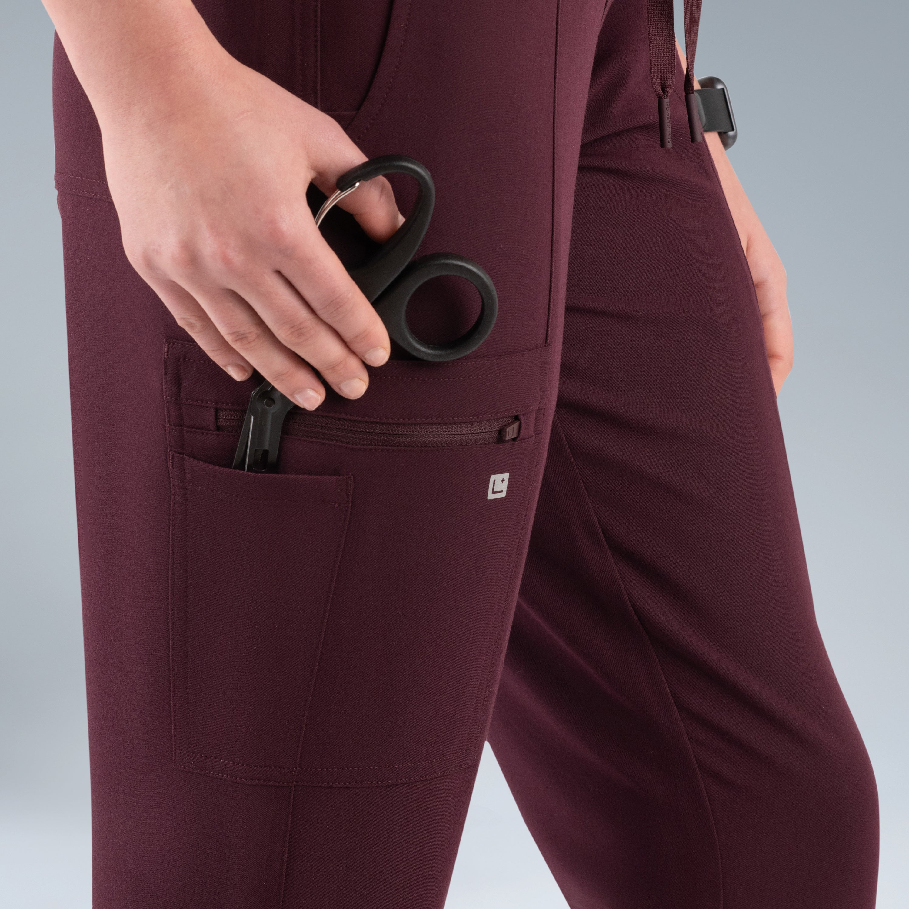 Selena Womens Jogger Scrub Pants Plum Noir