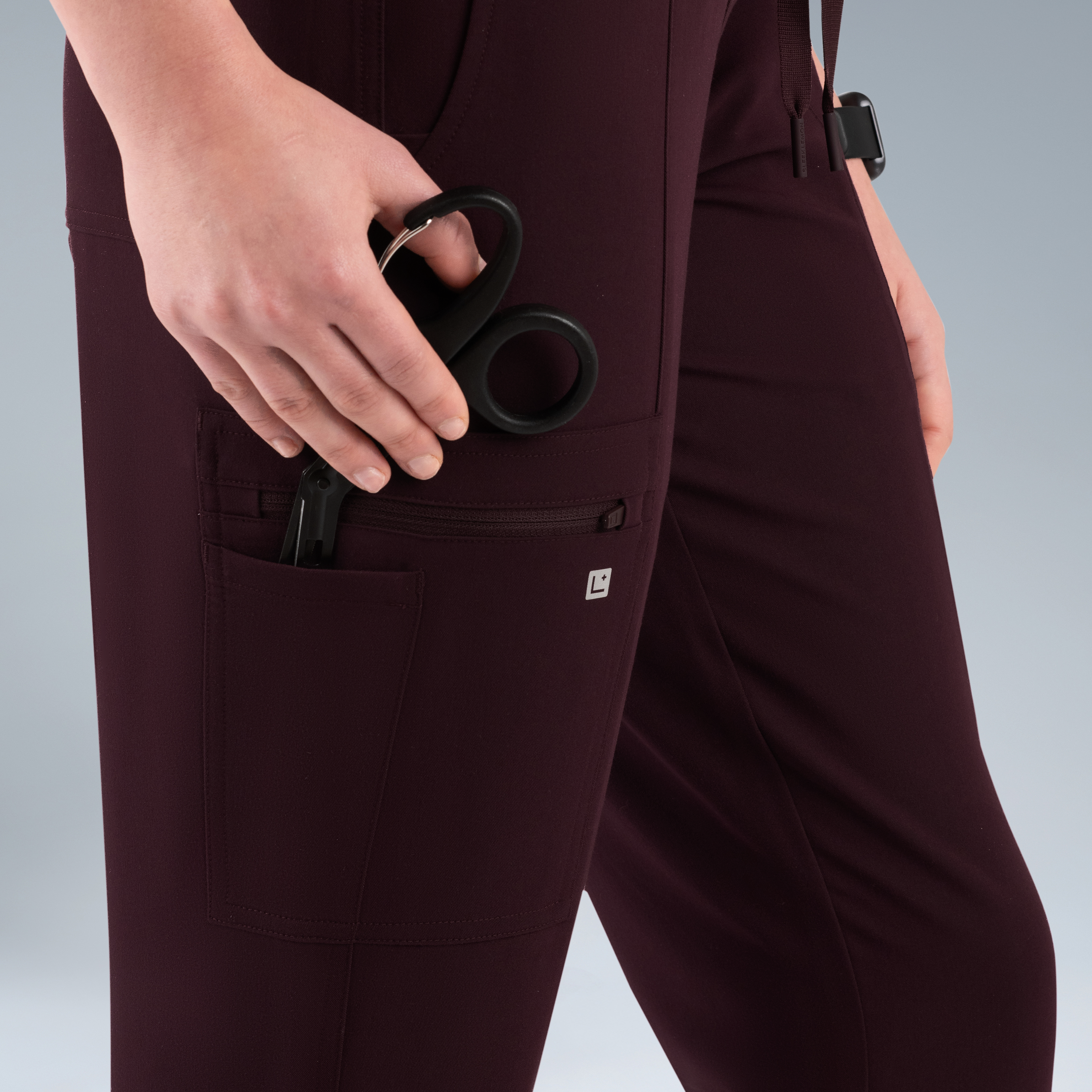 Selena Womens Jogger Scrub Pants Plum Noir