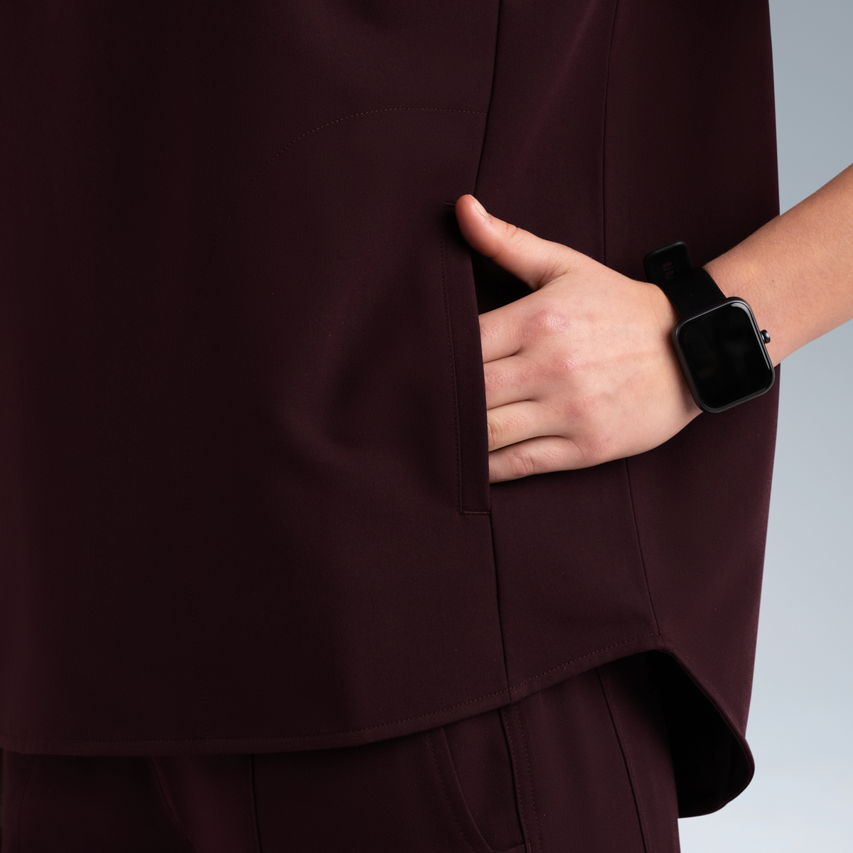 Blusa médica extragrande con tres bolsillos Alexandra